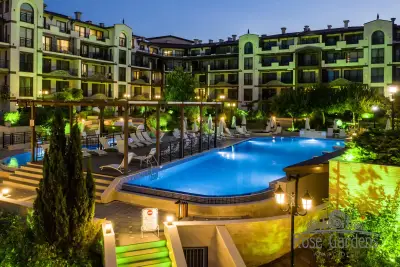 Rose Gardens Apart Hotel