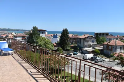 Manolovi Guest House