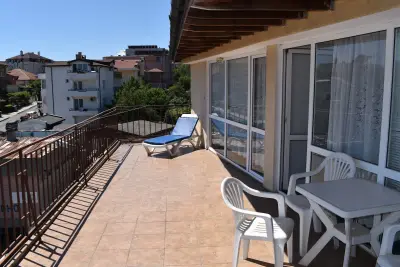 Manolovi Guest House