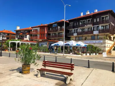 Panorama Blue Family Hotel - Free Parking