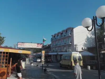 Вили Искър