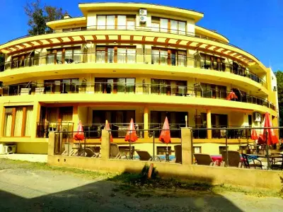 ХОТЕЛ SUNNY PARADISE