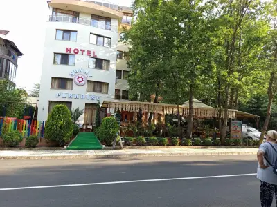 ХОТЕЛ SUNNY PARADISE