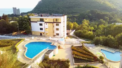Каварна Хилс Апартаменти - Kavarna Hills Apartments
