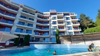 Royal Cove ApartHotel - Self-catering