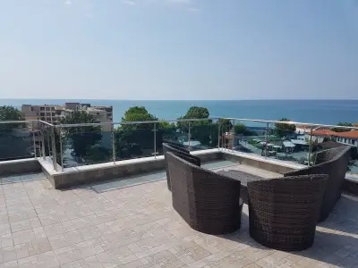 Royal Cove ApartHotel - Self-catering
