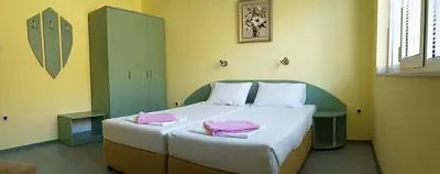 Къща за гости "Слави" / Guest house "Slavi"