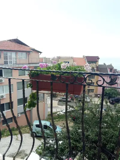 Къщи за гости Жоро
