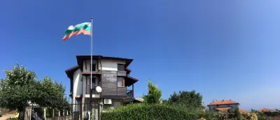Сани Холидей Комплекс