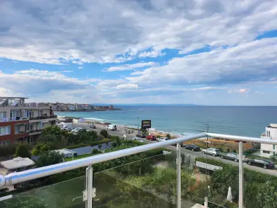Зелената къща