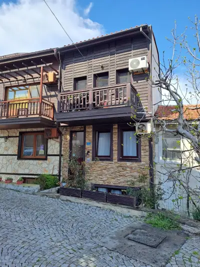 Безкрайна Синева Къща за Гости