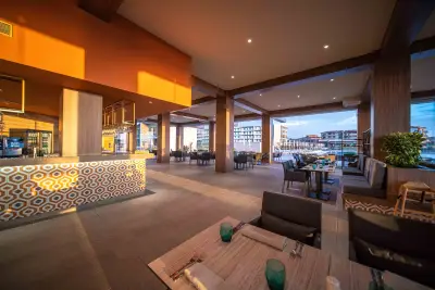 HVD Reina del Mar - Premium Spa Service & Free Parking