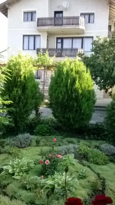 Atanasovi House