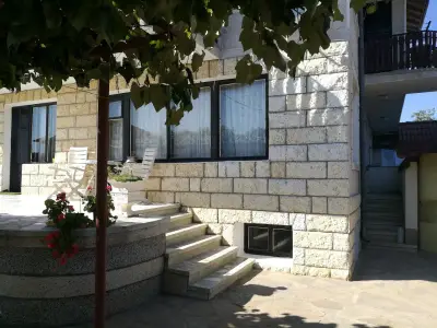 Atanasovi House