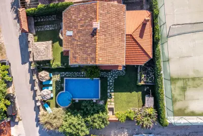 Villa Komitata-Pool and Jacuzzi
