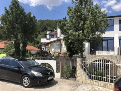 Villa Marieta Guesthouse