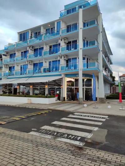 Hotel Eskada Beach