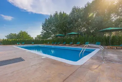 Lecardo Hotel