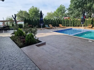Lecardo Hotel