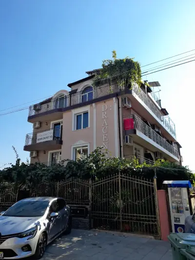 Къща за Гости Драцена