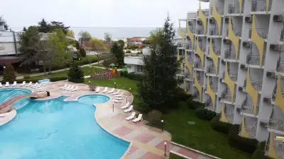 Лагуна Бийч Хотел