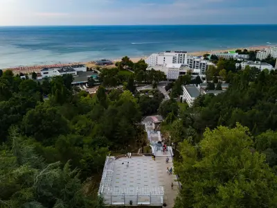 Хотел Компас