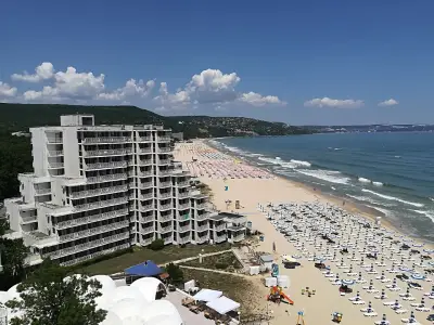 Хотел Елица