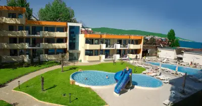 Hotel Glarus Beach