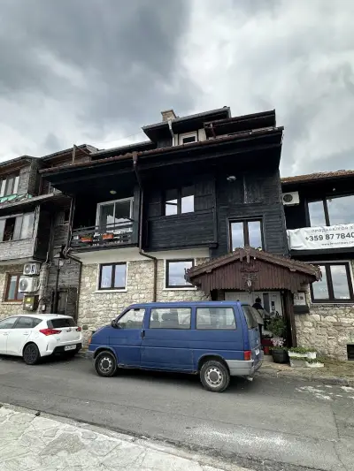 Крайбрежна Къща за Гости