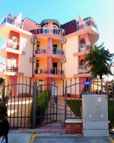 Стаи "Нира" Слънчев бряг (Guest rooms Nira Sunny beach)