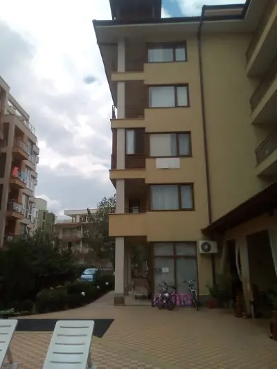 Sunny Dreams apartment complex