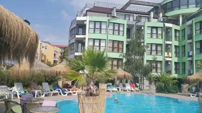 Лагуна Бийч Хотел