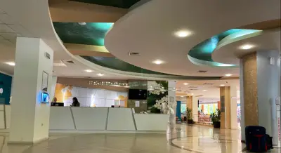 Atlas Hotel - Free Outdoor Pool and Heated Indoor Pool
