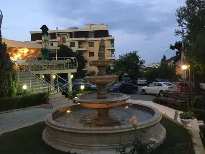 Хотел Силвър - Ол Инклузив и Безплатен Паркинг