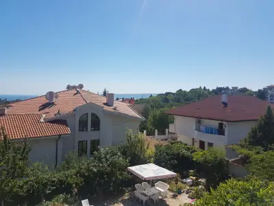 Family Hotel California - Varna