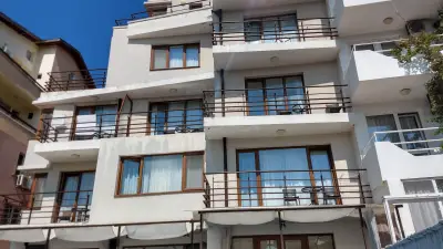Ema Hotel