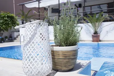 Ema Hotel