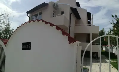 Siana House