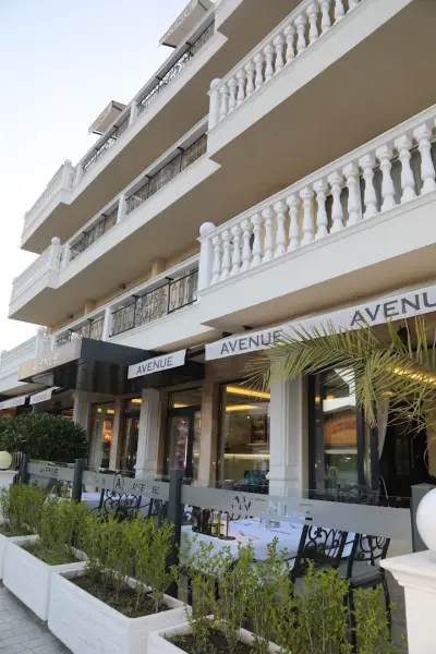 Hotel AVENUE