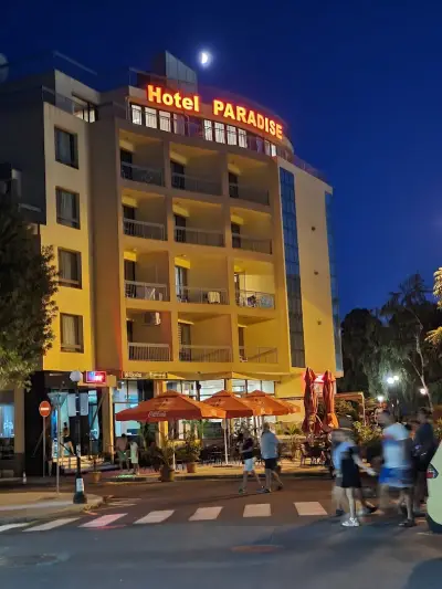 Paradise Hotel & Relax Center