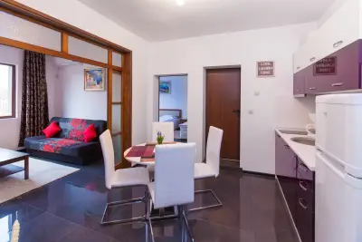 Central Beach GUEST ROOMS