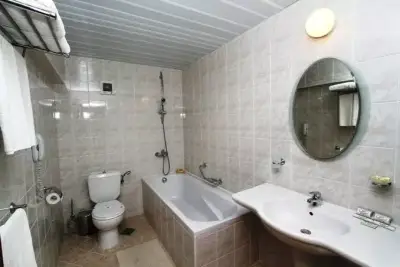 Mercury Hotel-Premium All Inclusive