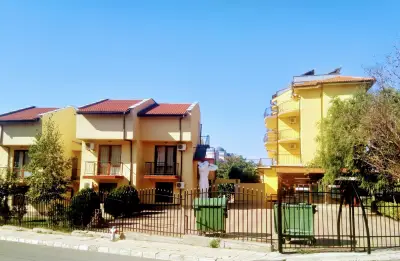 Family Hotel YALTA Свети Влас