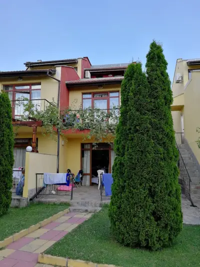 Family Hotel YALTA Свети Влас