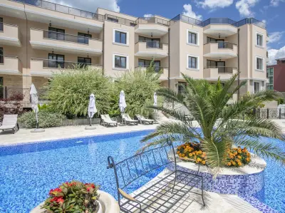 Private Apartment in Millennium 2