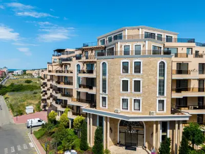 Private Apartment in Millennium 2