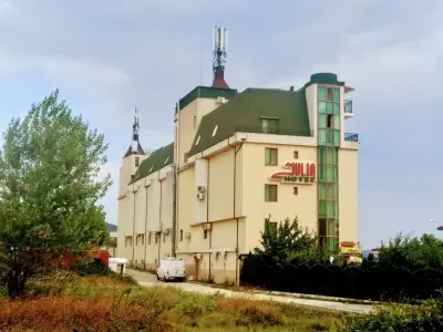 Хотел Джулия