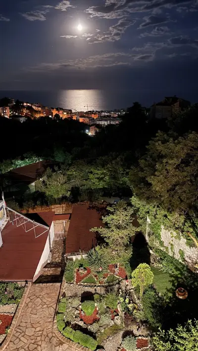 Sunray Guest House