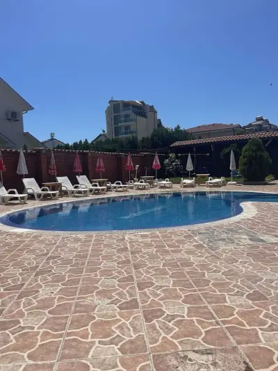Hotel Laguna - Guest House
