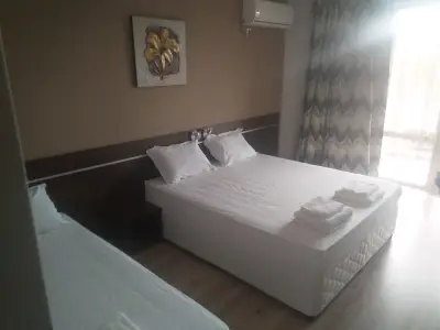 Sea & Hill Guest Houses хотелски тип